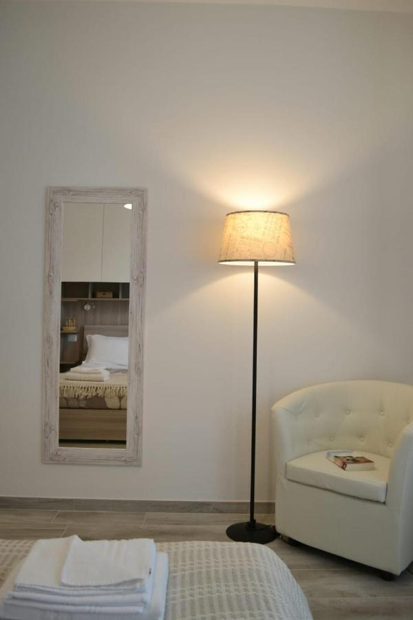 Le Grigne Guesthouse - The Garden Oliveto Lario 외부 사진